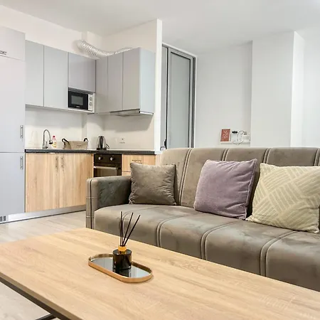 Aqua Dream Retreat D77 Apartment Golem (Tirana)