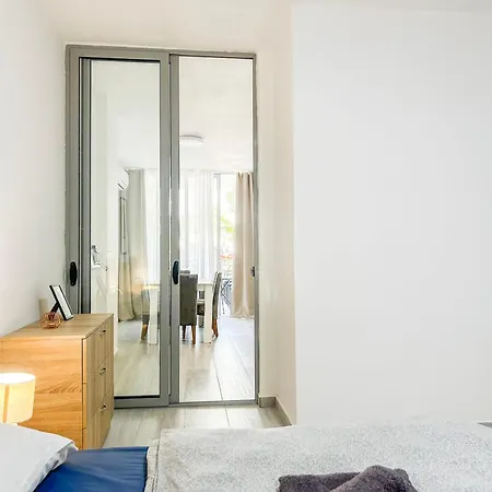 Aqua Dream Retreat D77 Apartment *