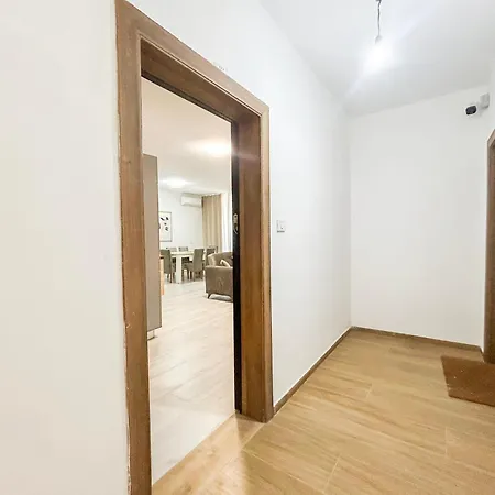 Apartment Aqua Dream Retreat D77 Golem (Tirana)